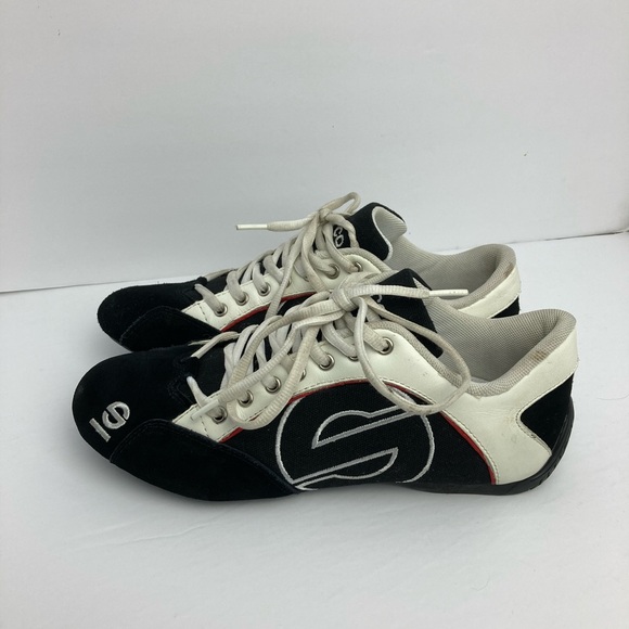 driving tennis shoes